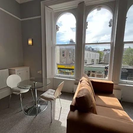 Flat Two In Cotham Hill * Bristol