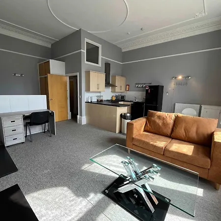 Flat Two In Cotham Hill Apartment Bristol