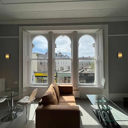 Flat Two In Cotham Hill *